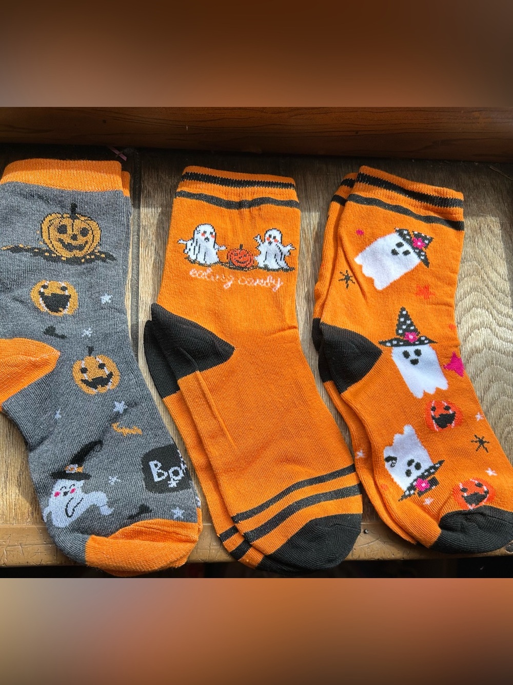 Women’s Halloween Ghost & Pumpkin Crew Socks